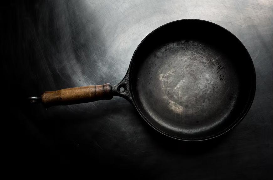 How to Strip Cast Iron without Oven Cleaner