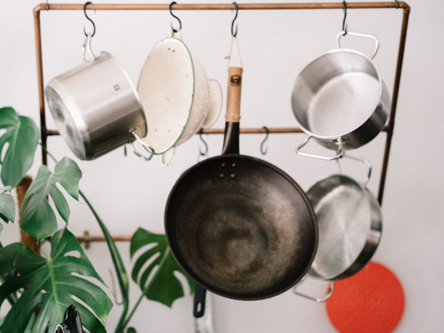 how-to-remove-burnt-oil-from-stainless-steel-pan-cuthills