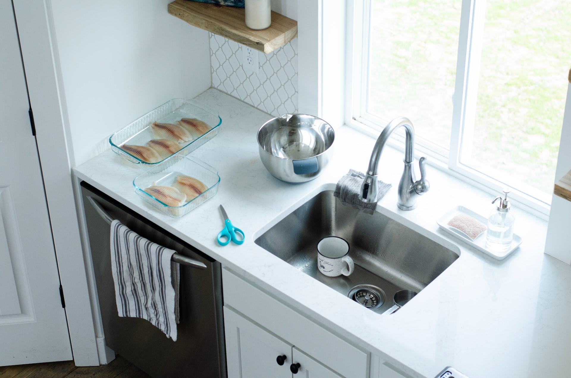 Are Kitchen Sinks Standard Size A Guide To Homeowners