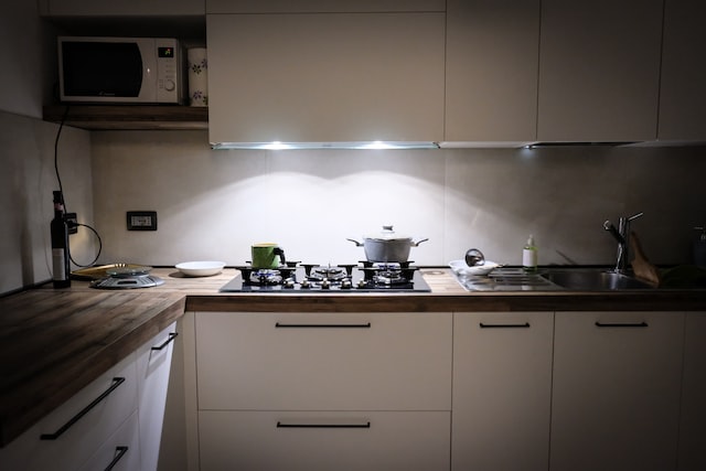 task kitchen lighting