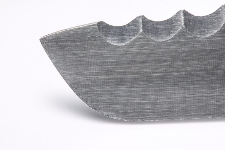 How to Sharpen a Serrated Bread Knife at Home?