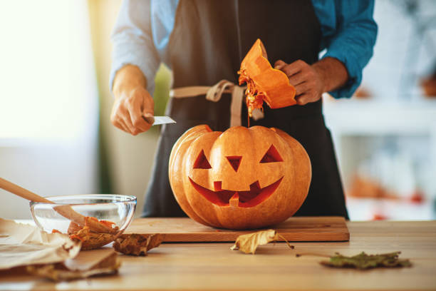 how to carve a pumpkin with a knife